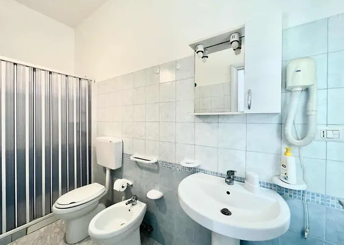 Casa Iride - Monolocale Sito A בית נופש Torre Pali